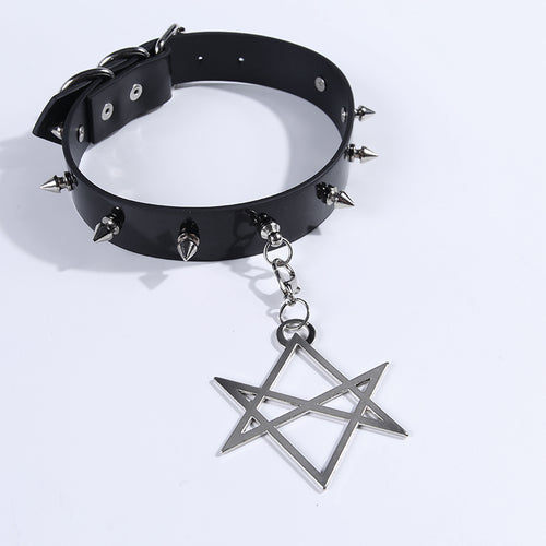 Retro Punk Joker Necklace for Street Style Wear