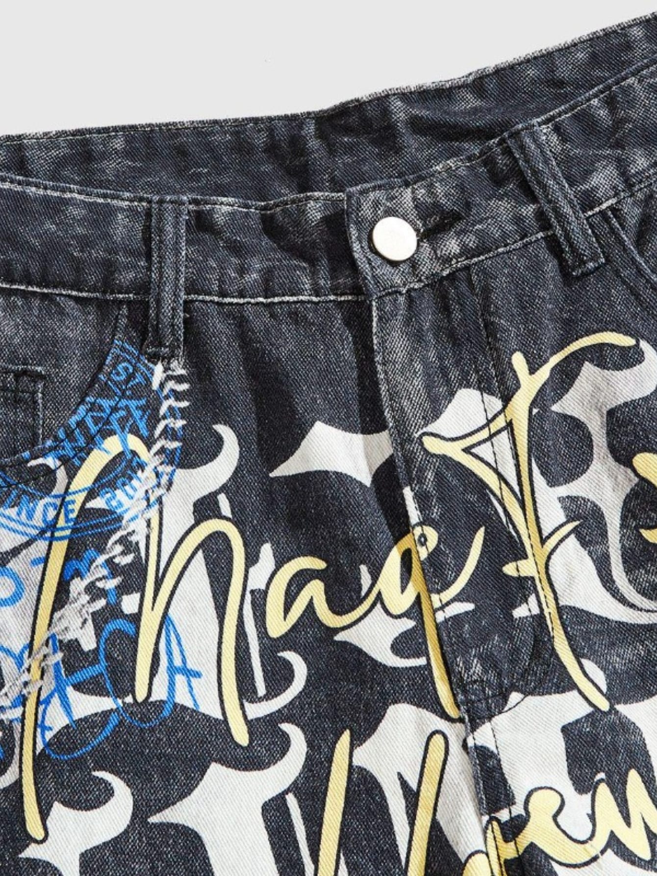 Black Graffiti Print Denim Shorts, Baggy Distressed Jorts
