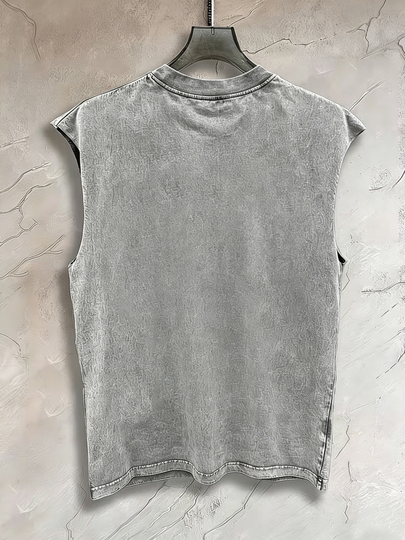 No One Knows I'm A Lesbian Sleeveless Tank Top - Acid Washed Vintage Distressed Tee, Casual Summer Streetwear Graphic Vest for Men Women, Breathable Cotton Crop Top, Bold Statement Fashion Gift