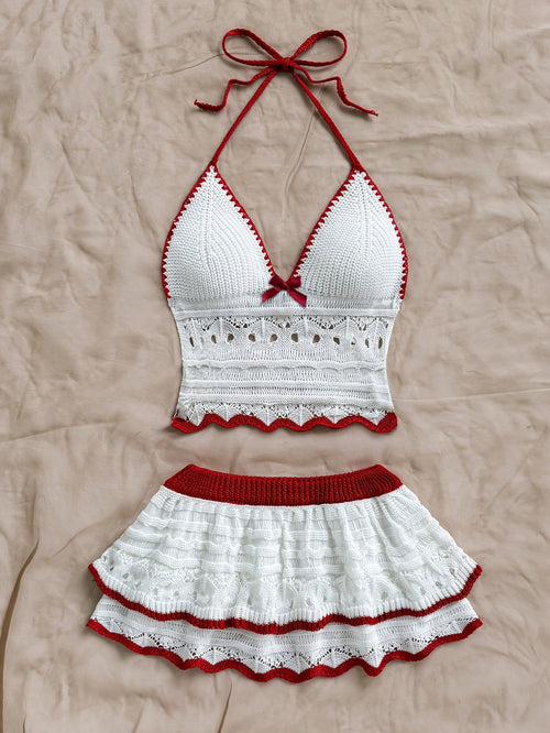 A Two-Piece Set for BEACH STYLE