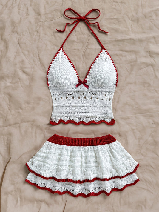 A Two-Piece Set for BEACH STYLE